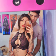 Coupletattoed_