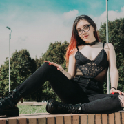 Dakota_Olson