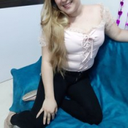 curvylorie65