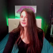 kira_kiraa