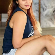 shivani143-