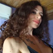 Nanucurlyxx