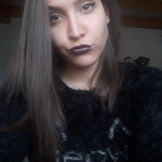 Luciana_235