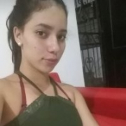 lalarose_