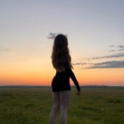 polly_kiss1
