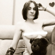 Gin_Holly
