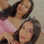 laura_and_carol