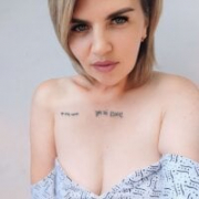 YourDreamWoman32