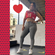 nahomy_whatsom