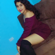 Moly_bigtits_