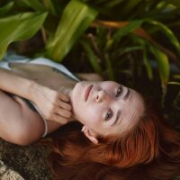 Piersing_girl