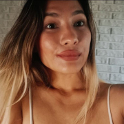 Olivia_Merry