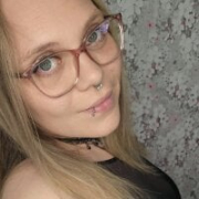 Mia_Curvy26