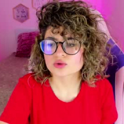 carla_curly