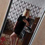 Bettie_Lessie