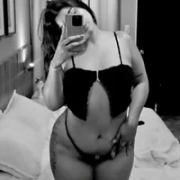 Violettvans3233