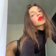 Chloe_Ekcie