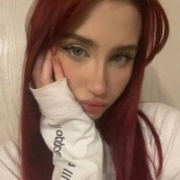 Lia_Six