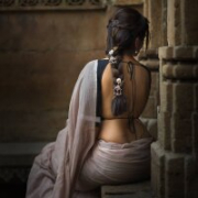 Moulisa_curvy