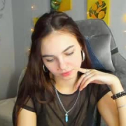 kira_moss