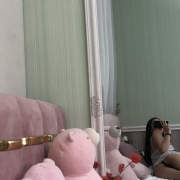 Farahnicole_77