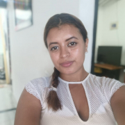 Linda_Bigtits