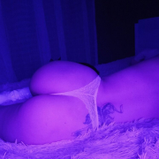 Bj__Queen