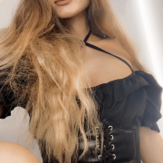 Stormi_Suxxx
