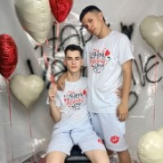FRIENDS_WITHSEX19