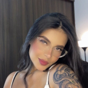 Kristen_Gomez