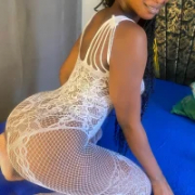 Sexie_henessy