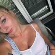 HotGermanGirl97