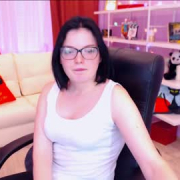 ellys_gloss
