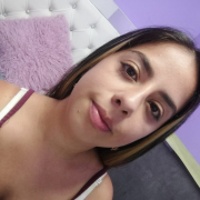 Lady_Oliv3