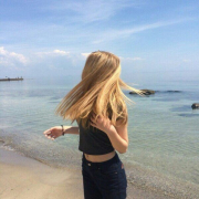 Rosy_Caren