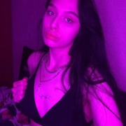 MiaKiss