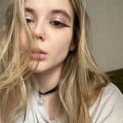 Alice-teaseee