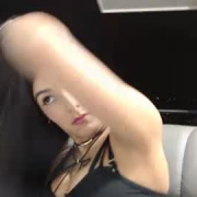 _yuli_petite_