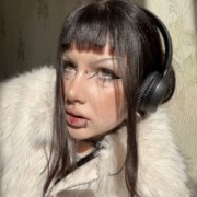KiraGothGirl