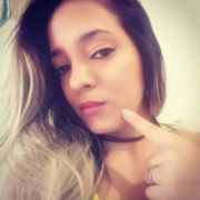 NahomiCurly