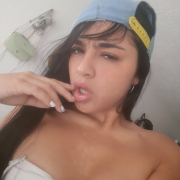 taylor_foxx77_b