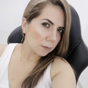 alishaa_lewis