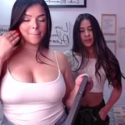 gaby_isabela