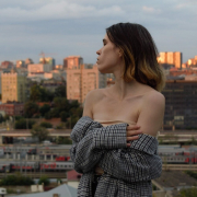 Nicole-Petite