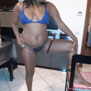 submissive_girl_jaki