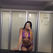 mia_thompson5