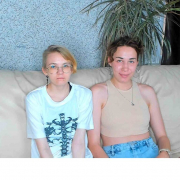 AnnaAndAnne