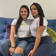 Mia_and_Lea_