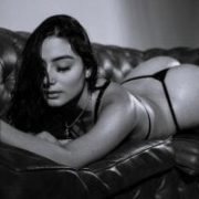Nicoletta_Whitee