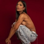 arianaa_miller_